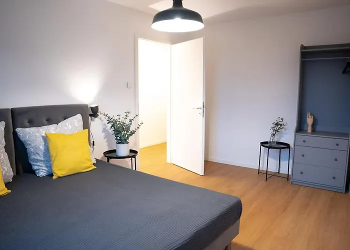 Four Bedroom In Urban Location *